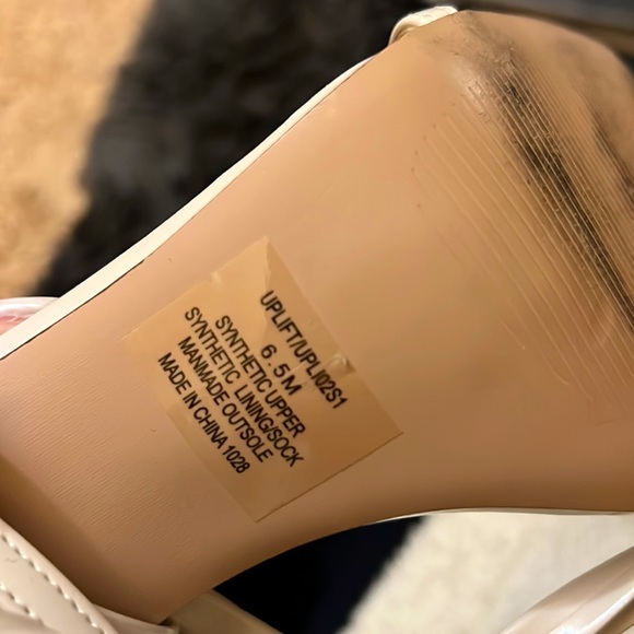 Steve Madden strappy heel cream colored - Picture 5 of 5